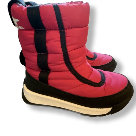 Sorel Kids Boots in Pink and Black - Picture 4 of 7